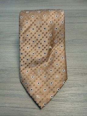 Burberry Golden Peach ClassicPatterned Men’s Tie